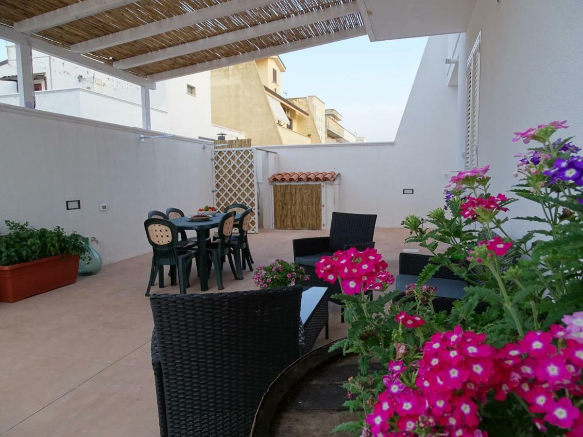 Linda Casa Vacanze Felline Kültér fotó