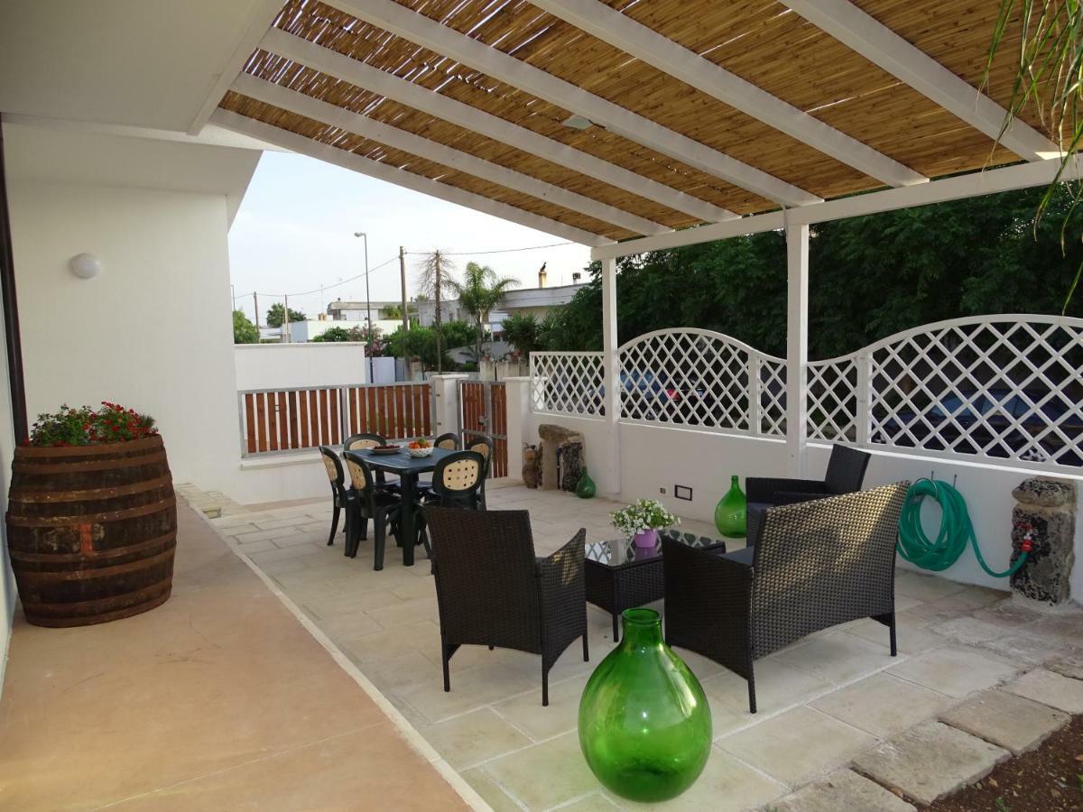 Linda Casa Vacanze Felline Kültér fotó
