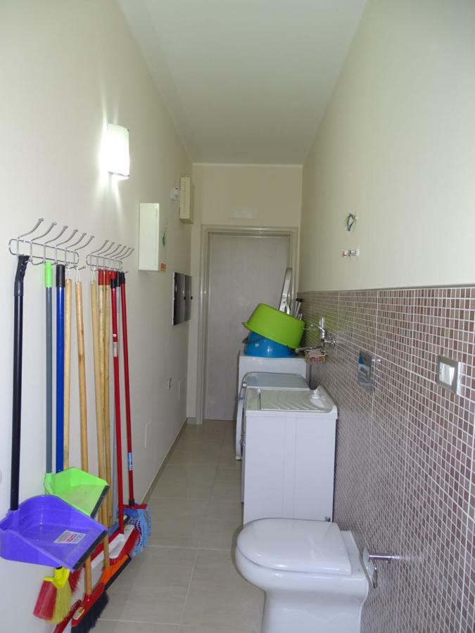 Linda Casa Vacanze Felline Kültér fotó