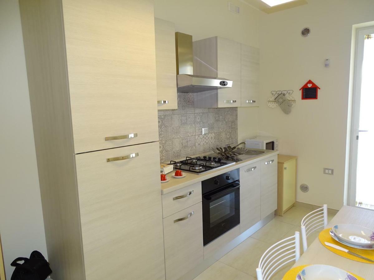 Linda Casa Vacanze Felline Kültér fotó
