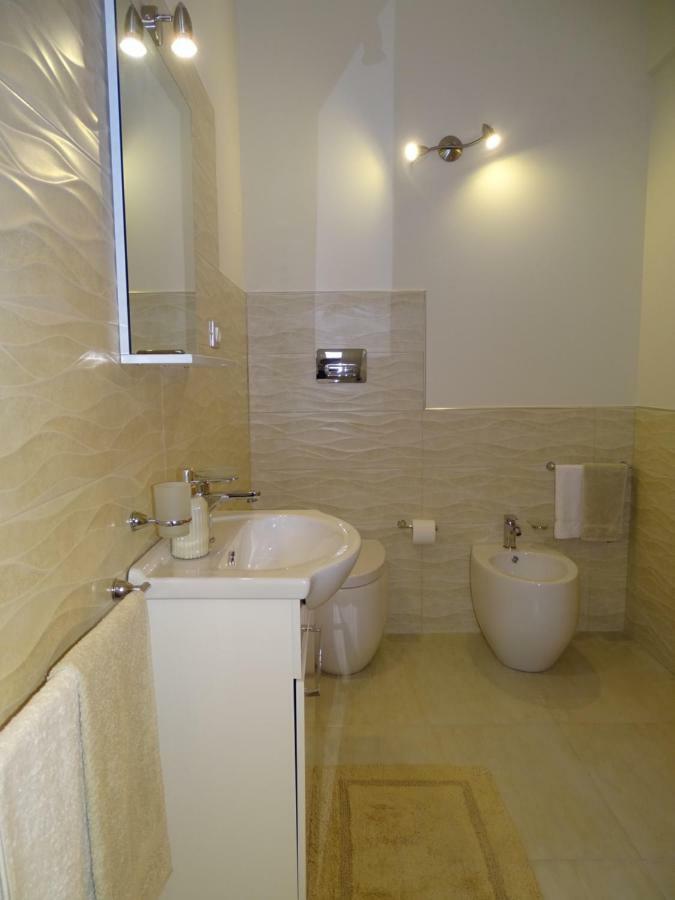 Linda Casa Vacanze Felline Kültér fotó