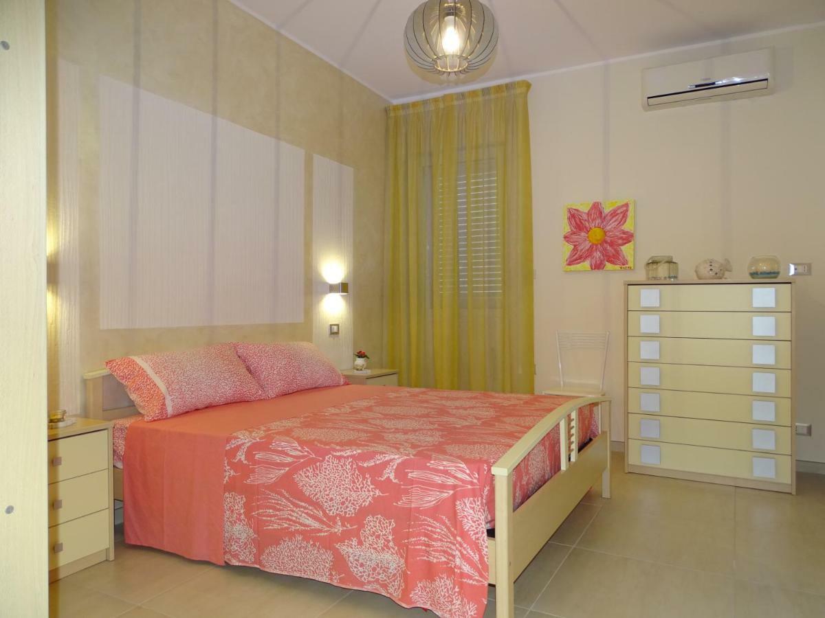 Linda Casa Vacanze Felline Kültér fotó