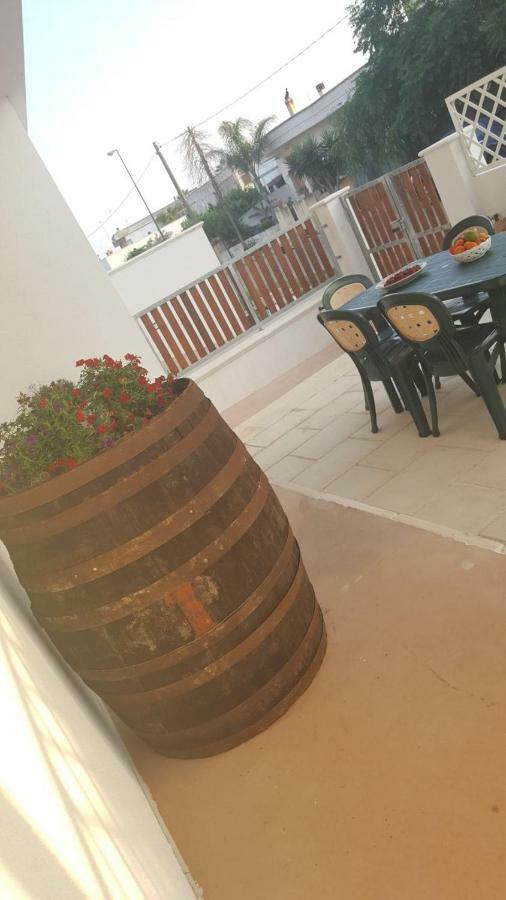 Linda Casa Vacanze Felline Kültér fotó