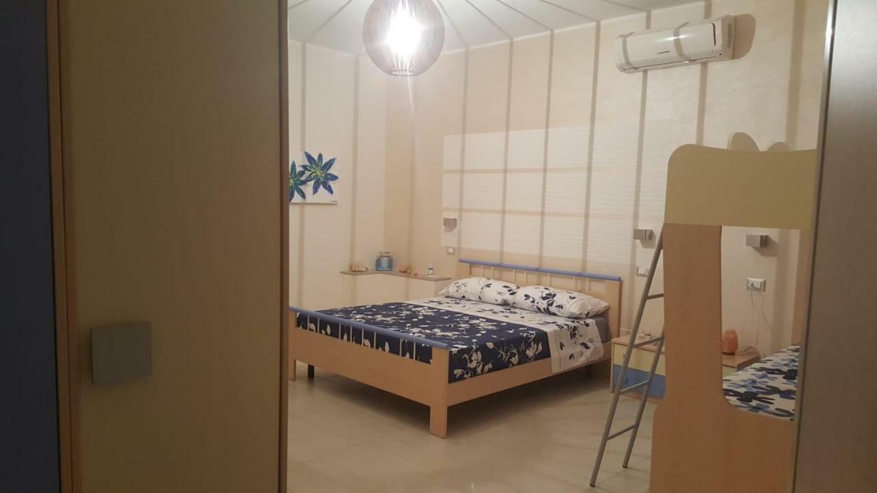 Linda Casa Vacanze Felline Kültér fotó