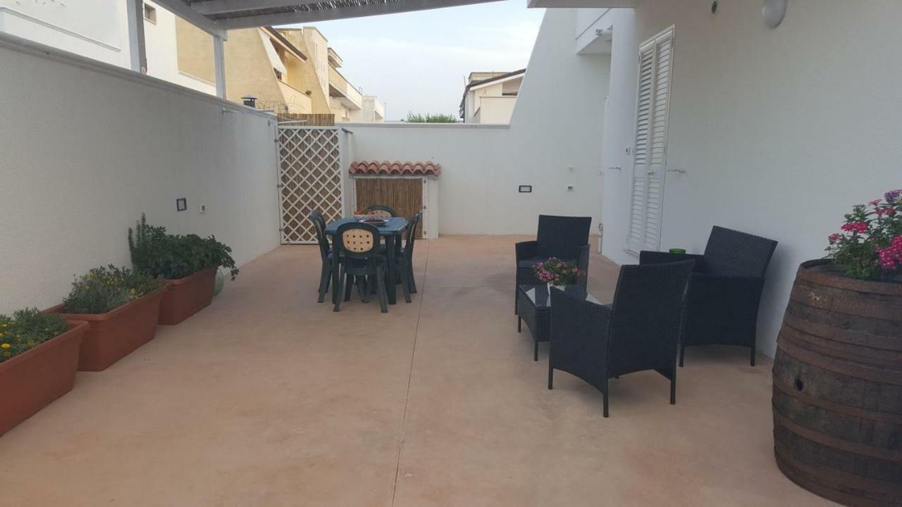 Linda Casa Vacanze Felline Kültér fotó