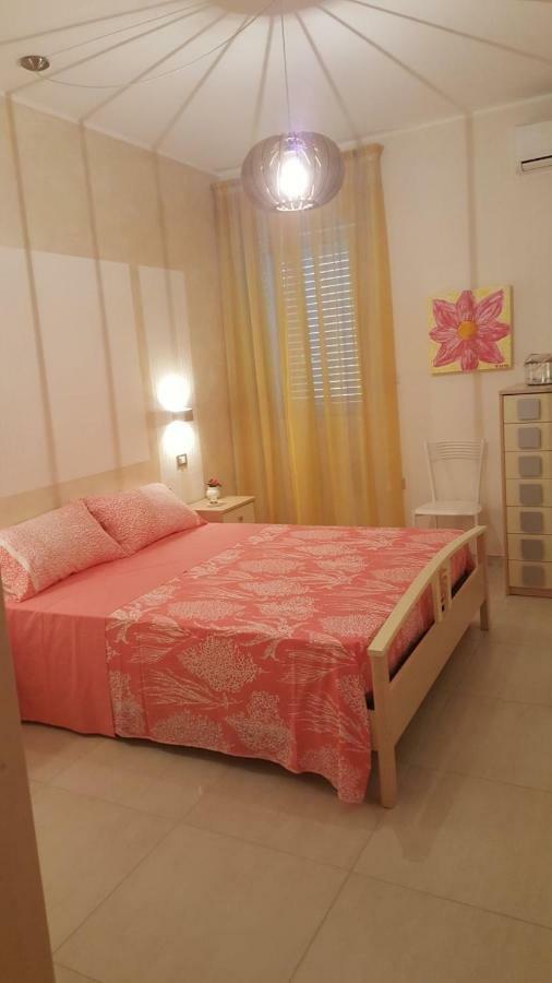 Linda Casa Vacanze Felline Kültér fotó
